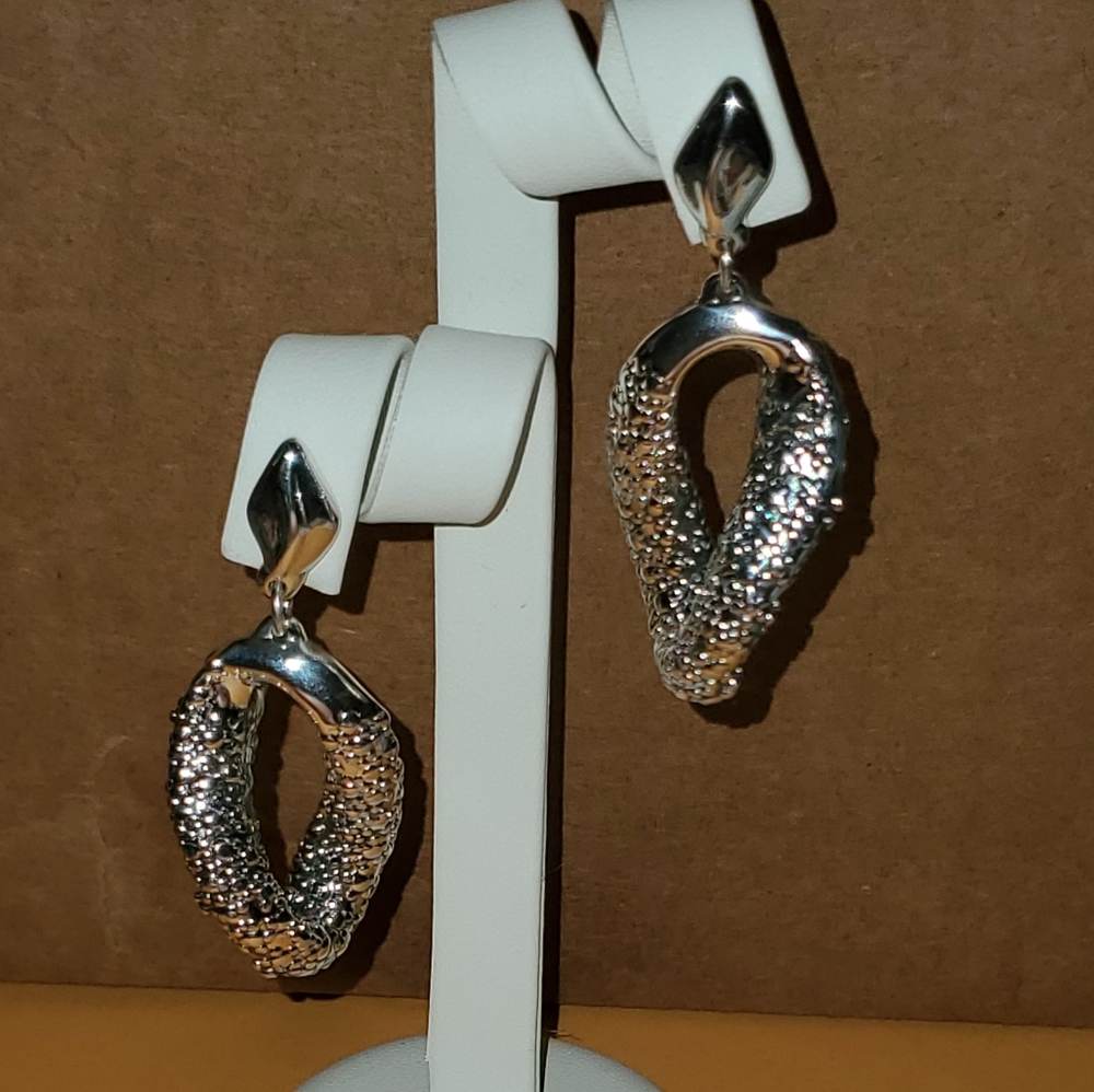 GORGEOUS STERLING SILVER TWISTED LOOP EARRINGS